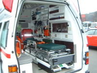 高規格救急車内部の写真