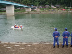 加佐地区消防団による救助舟取扱訓練