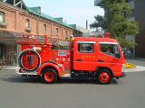 東消防団消防ポンプ自動車右側面からの写真